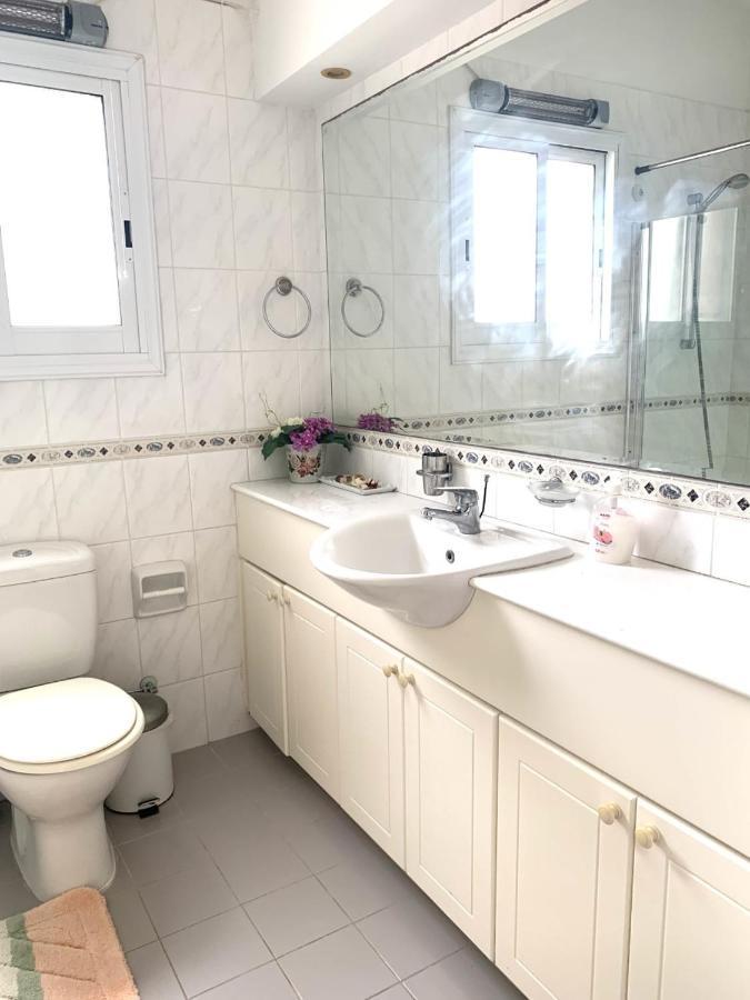 Limnaria Gardens Two Bedroom Apartment With Balcony Paphos Ngoại thất bức ảnh