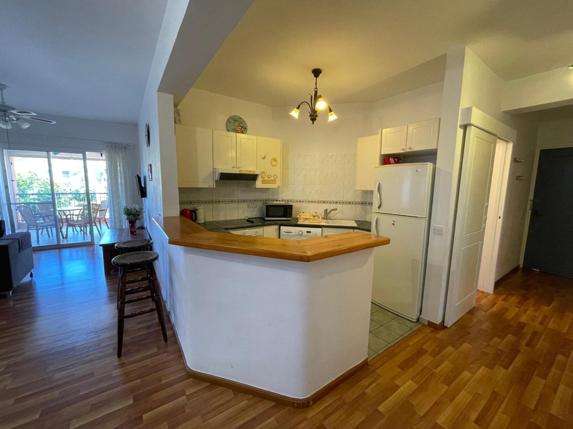 Limnaria Gardens Two Bedroom Apartment With Balcony Paphos Ngoại thất bức ảnh