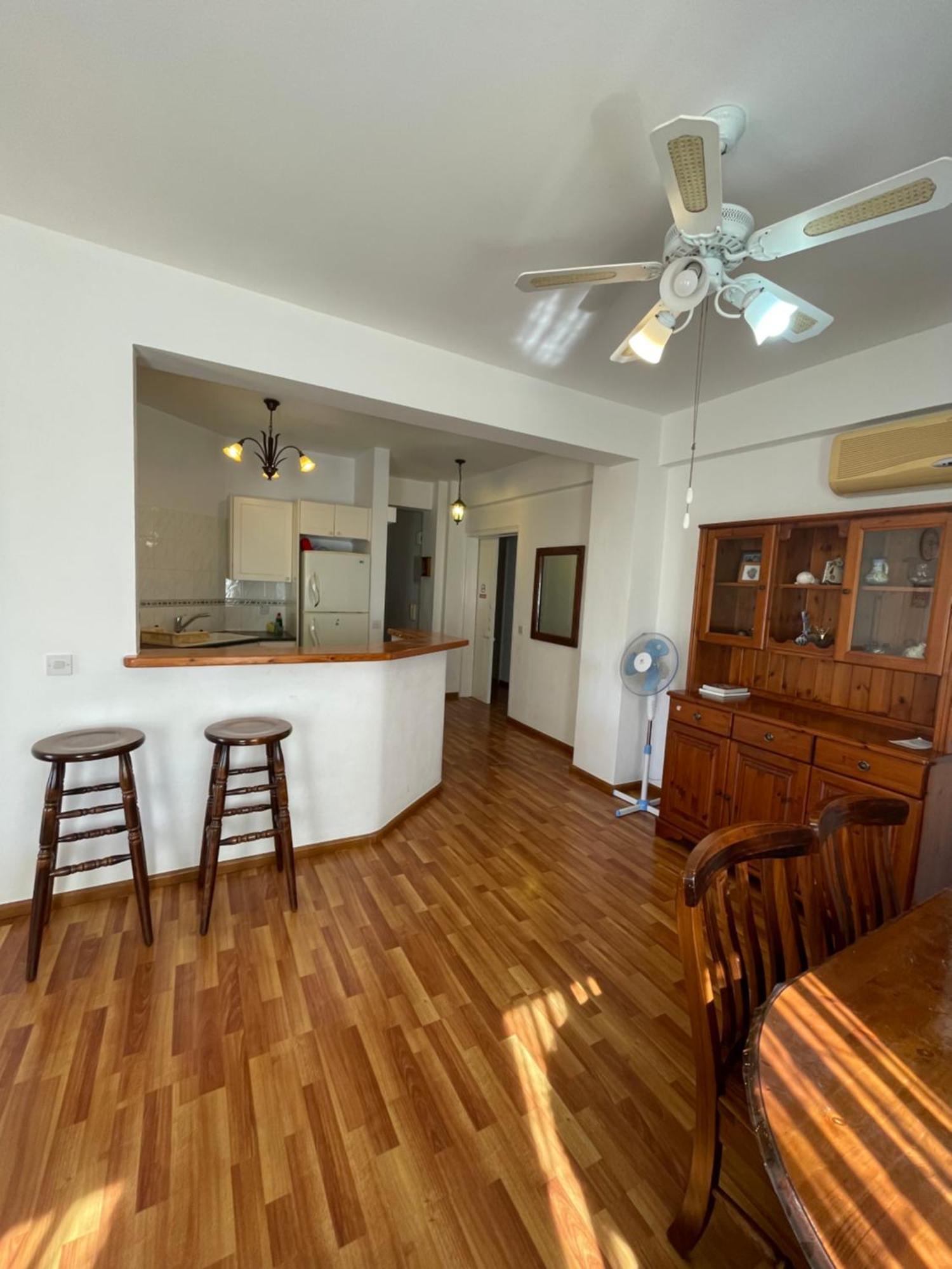 Limnaria Gardens Two Bedroom Apartment With Balcony Paphos Ngoại thất bức ảnh