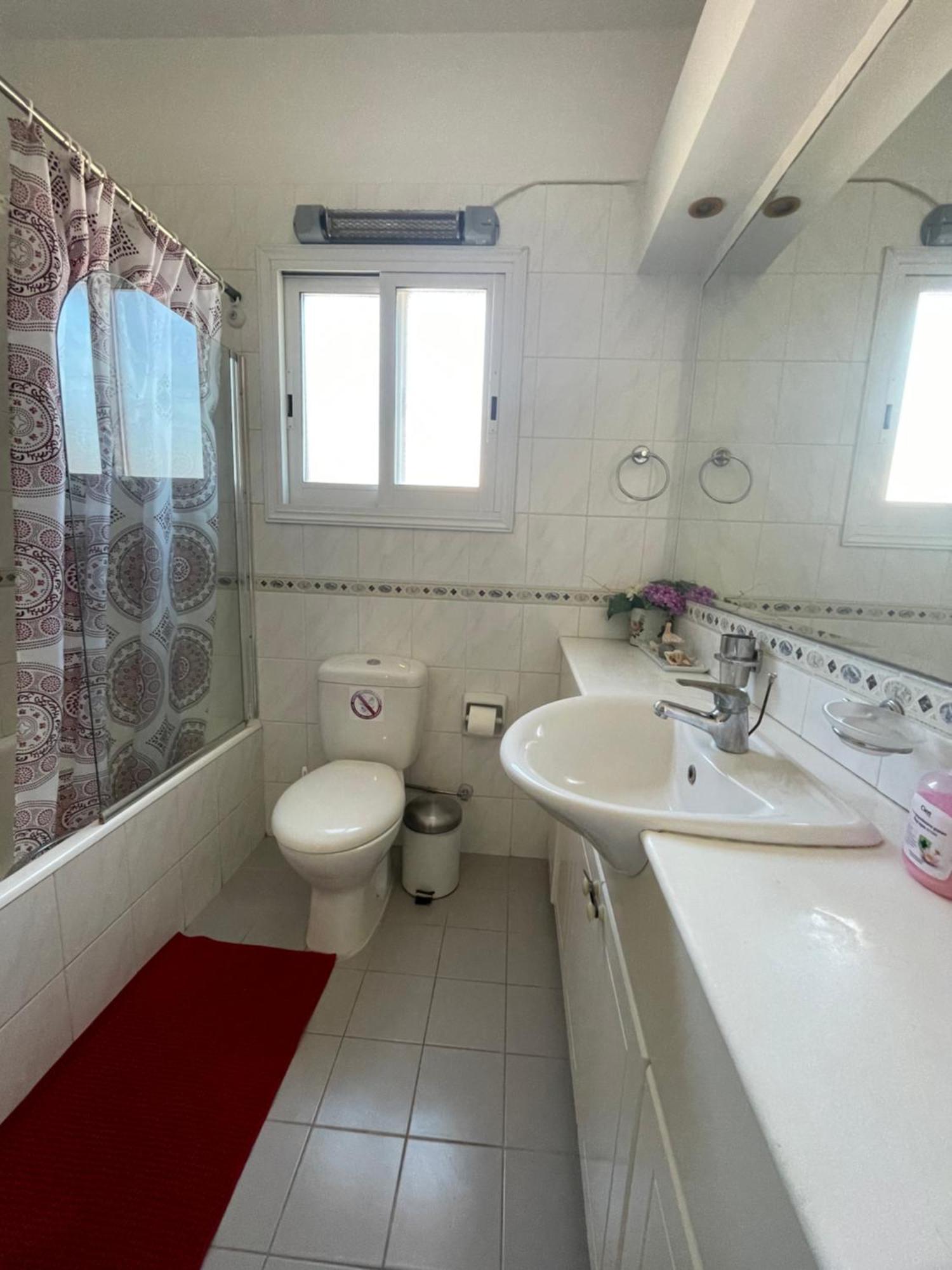 Limnaria Gardens Two Bedroom Apartment With Balcony Paphos Ngoại thất bức ảnh